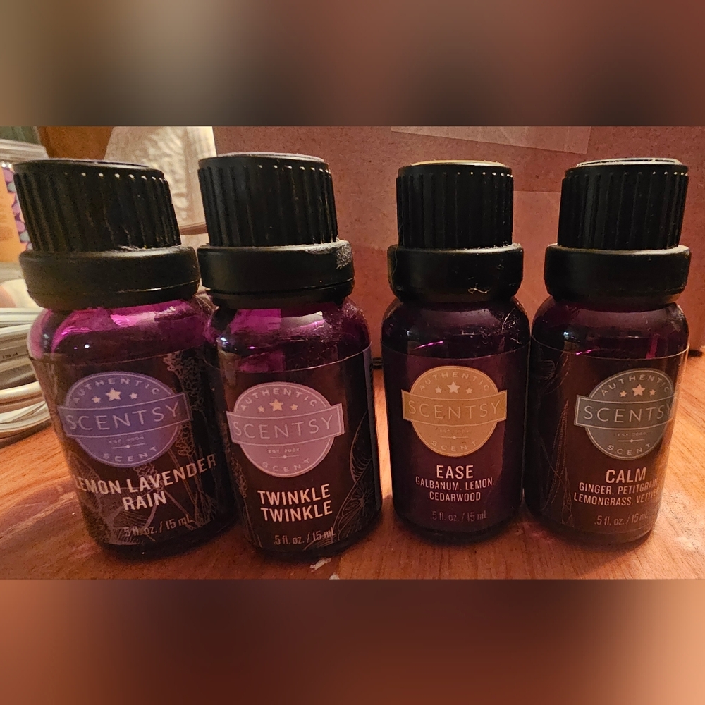 SCENTSY - Picture 2 of 5